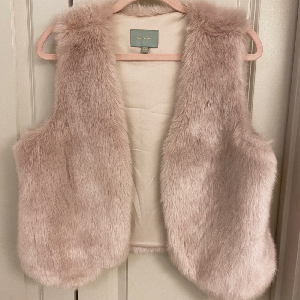 Light Pink Faux Fur Vest